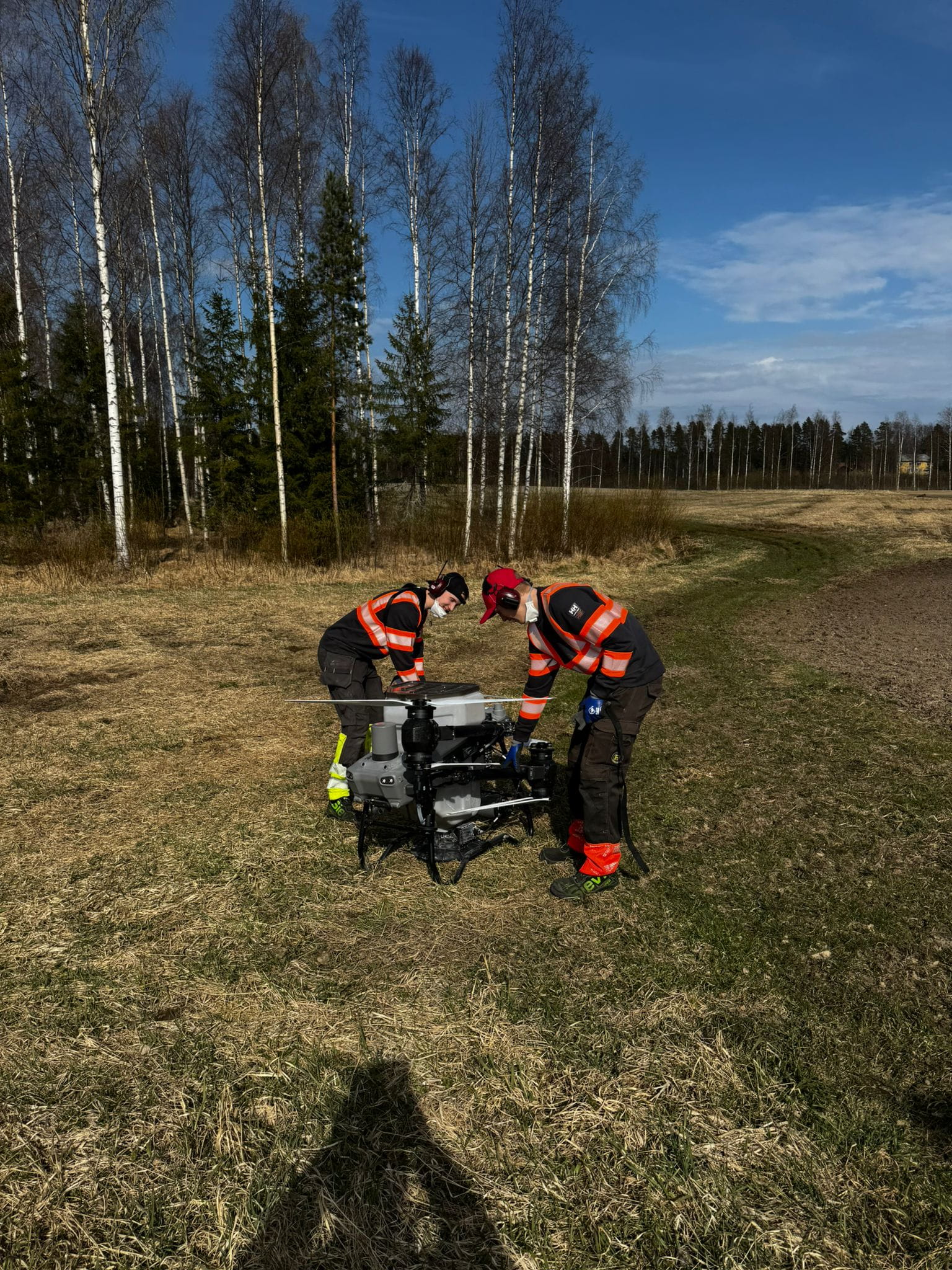 Työnäytös: boorilannoitus dronella